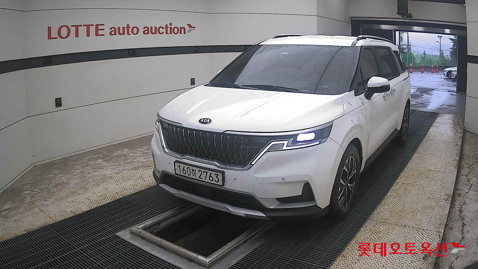 2021 - kia carnival