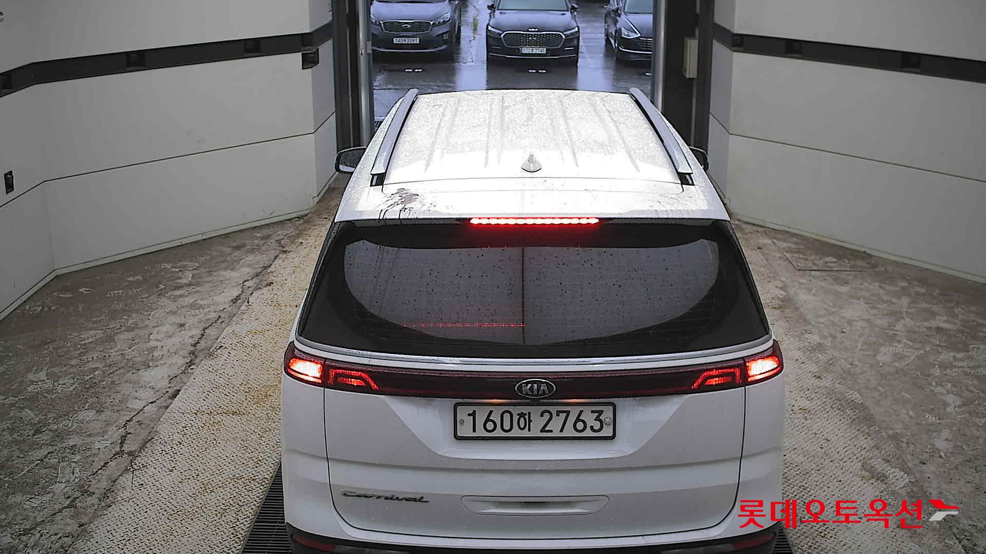 2021 - kia carnival
