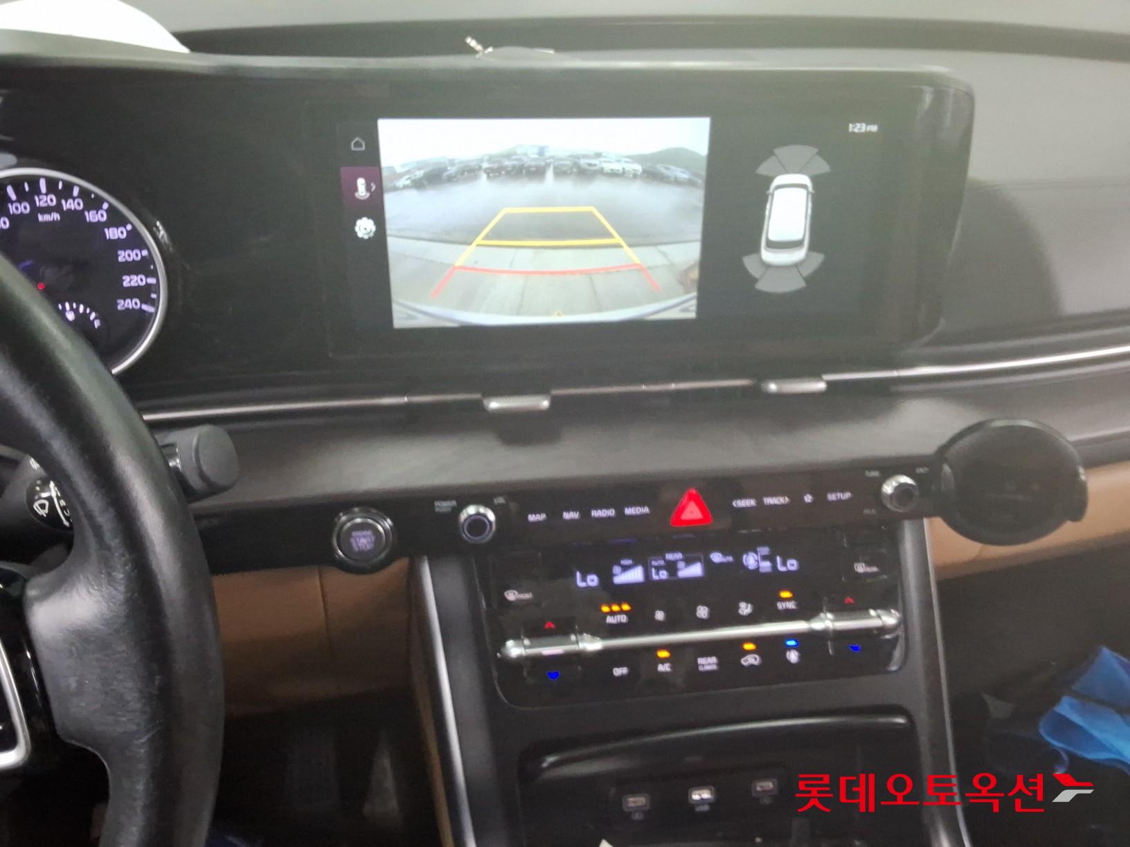 2021 - kia carnival