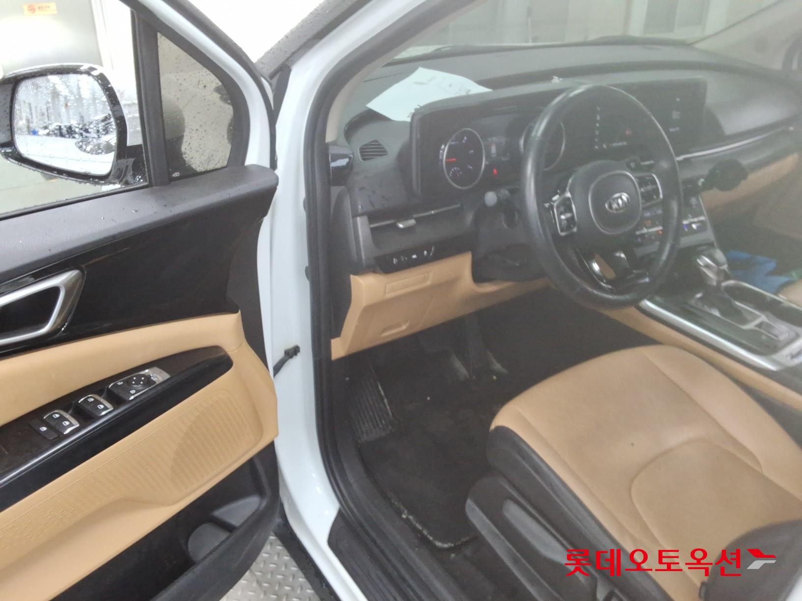 2021 - kia carnival