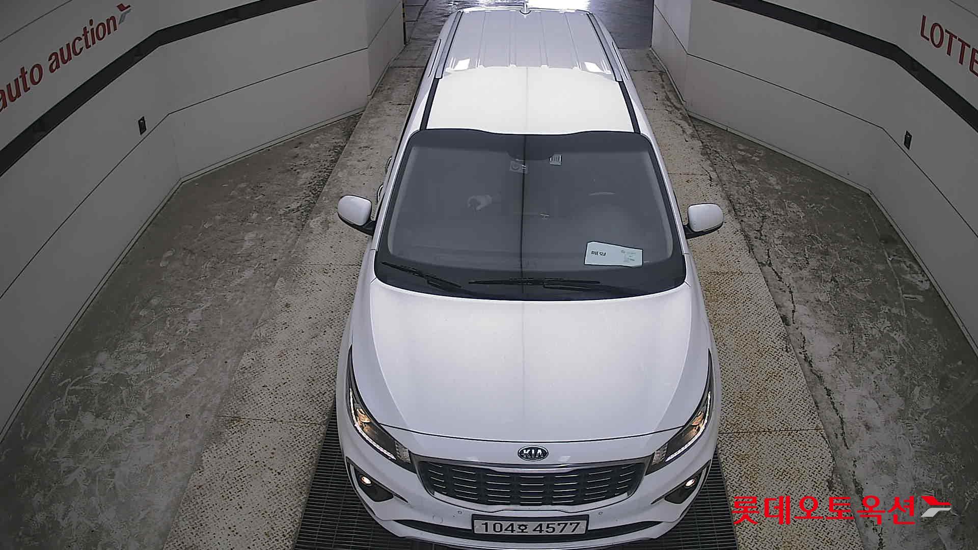 2020 - kia carnival