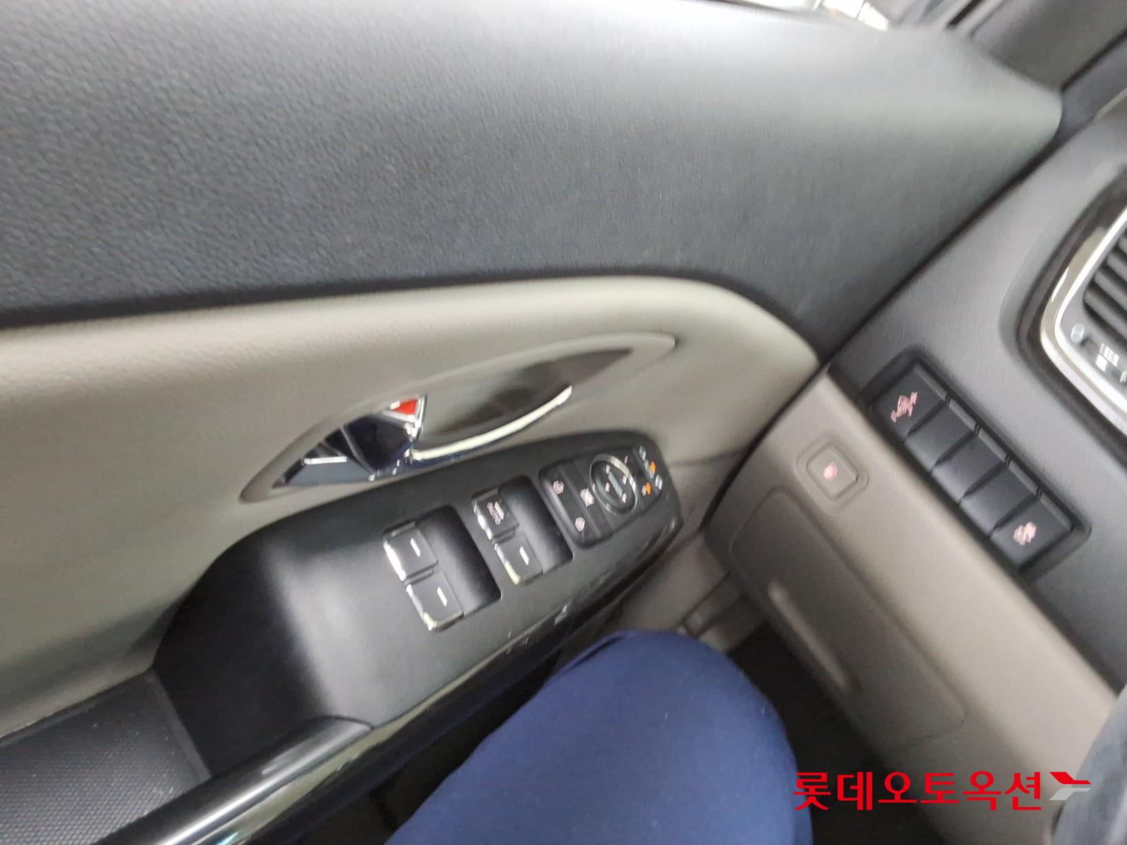 2020 - kia carnival
