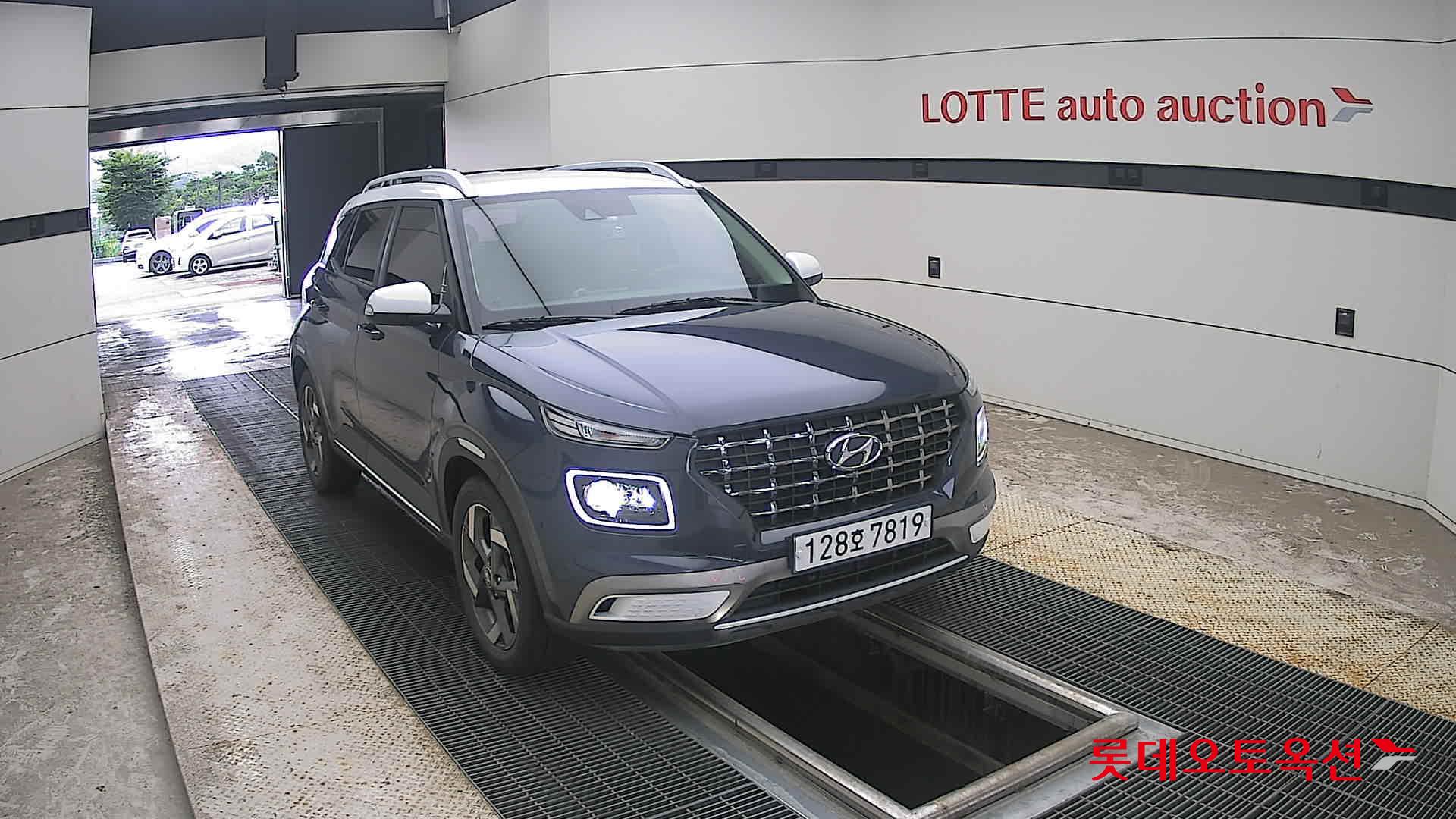 2020 - hyundai venue