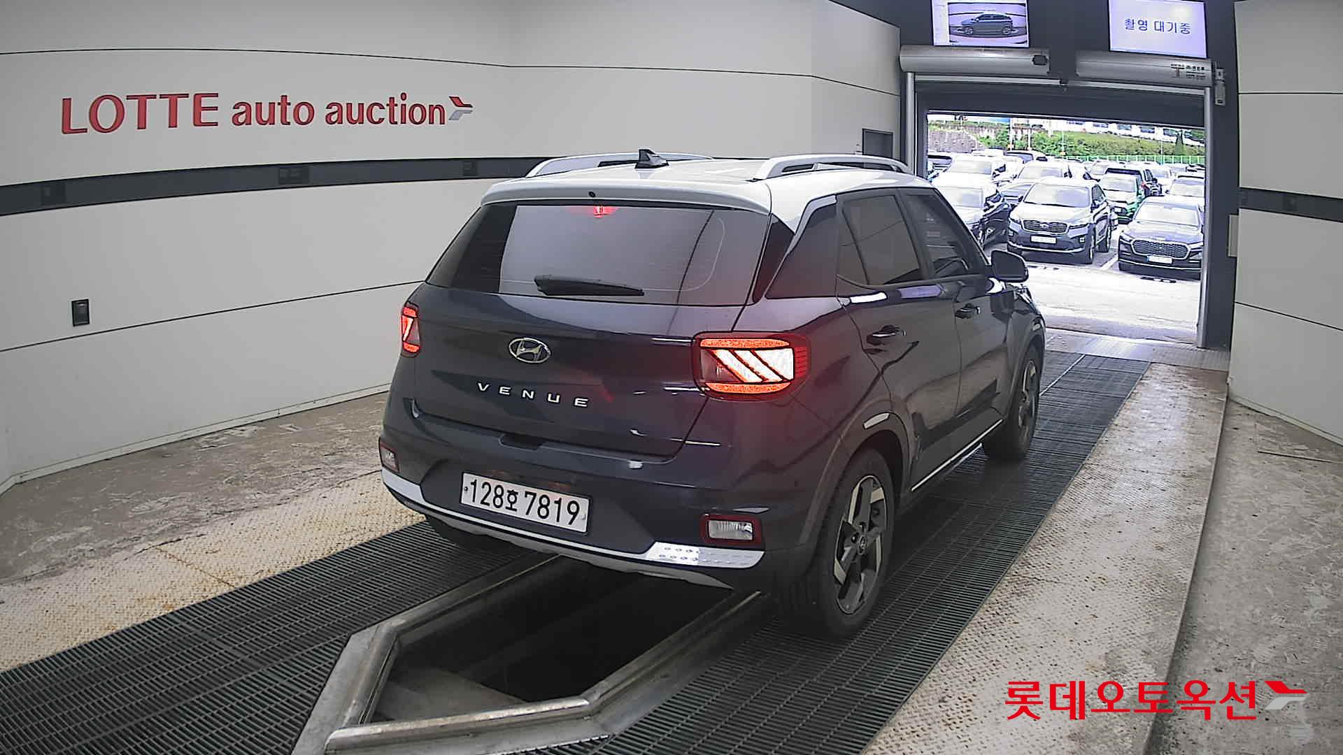 2020 - hyundai venue
