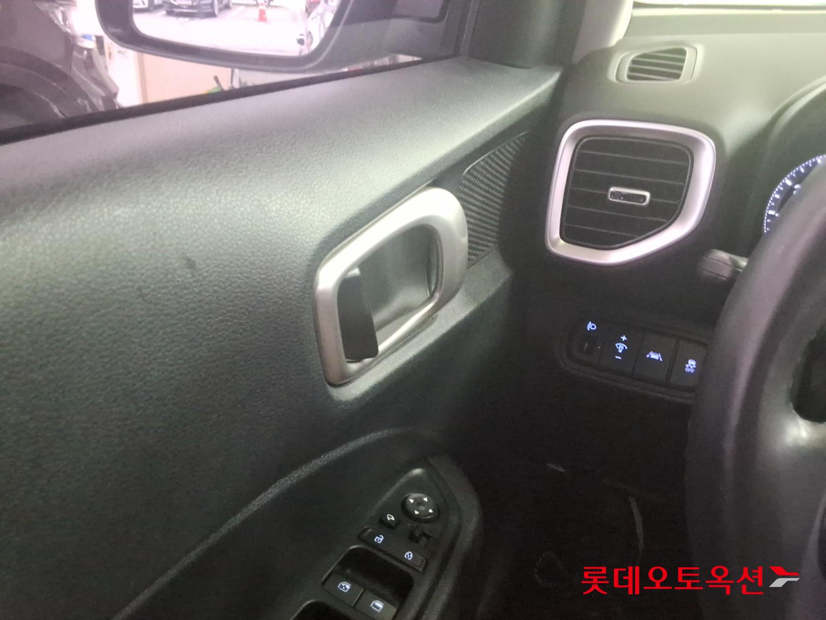 2020 - hyundai venue