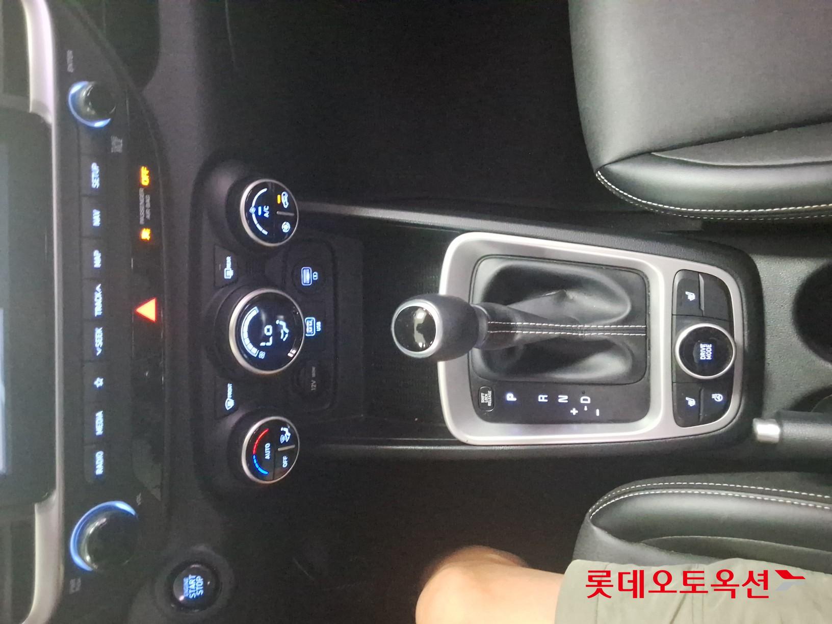2020 - hyundai venue