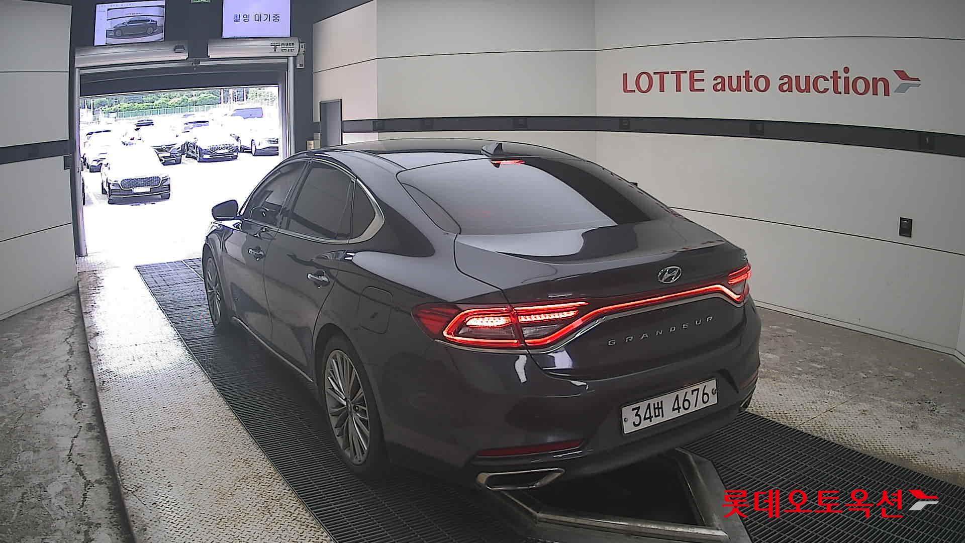2018 - hyundai grandeur