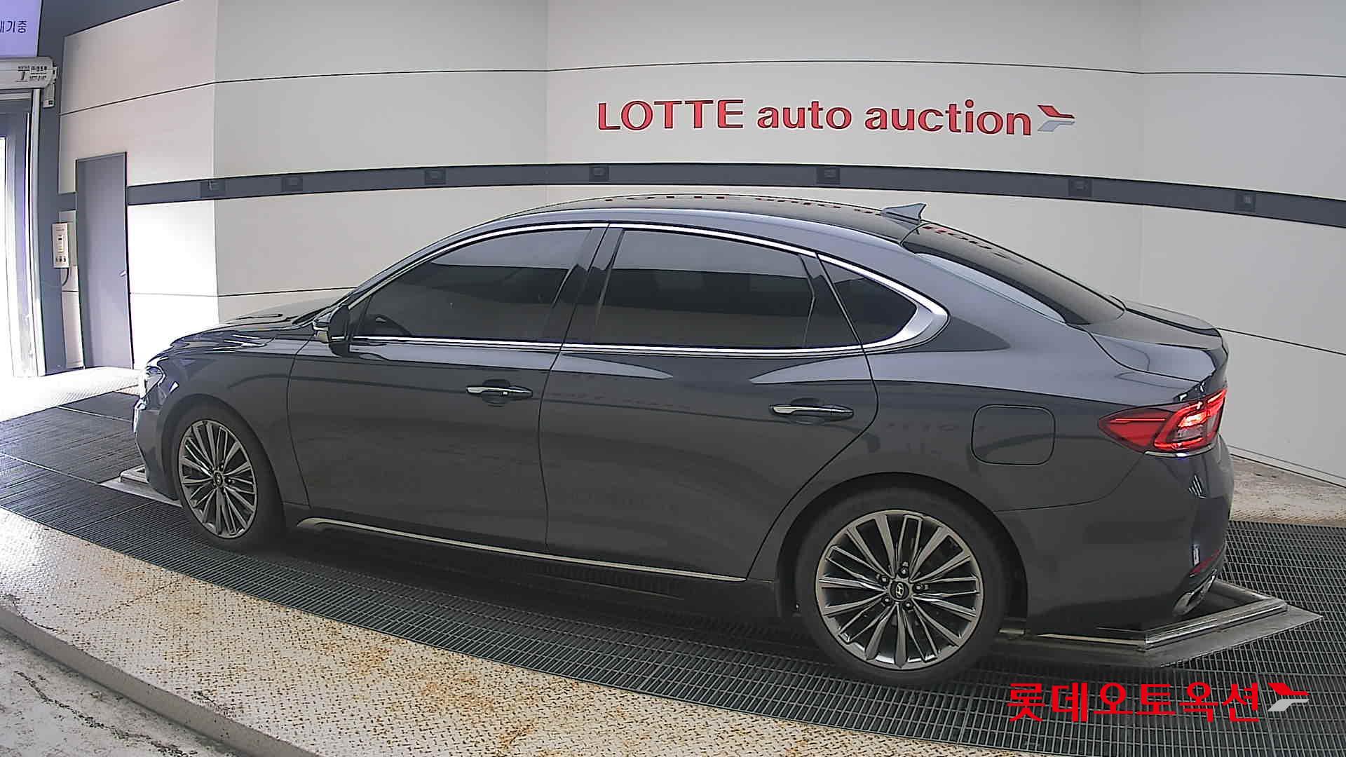 2018 - hyundai grandeur