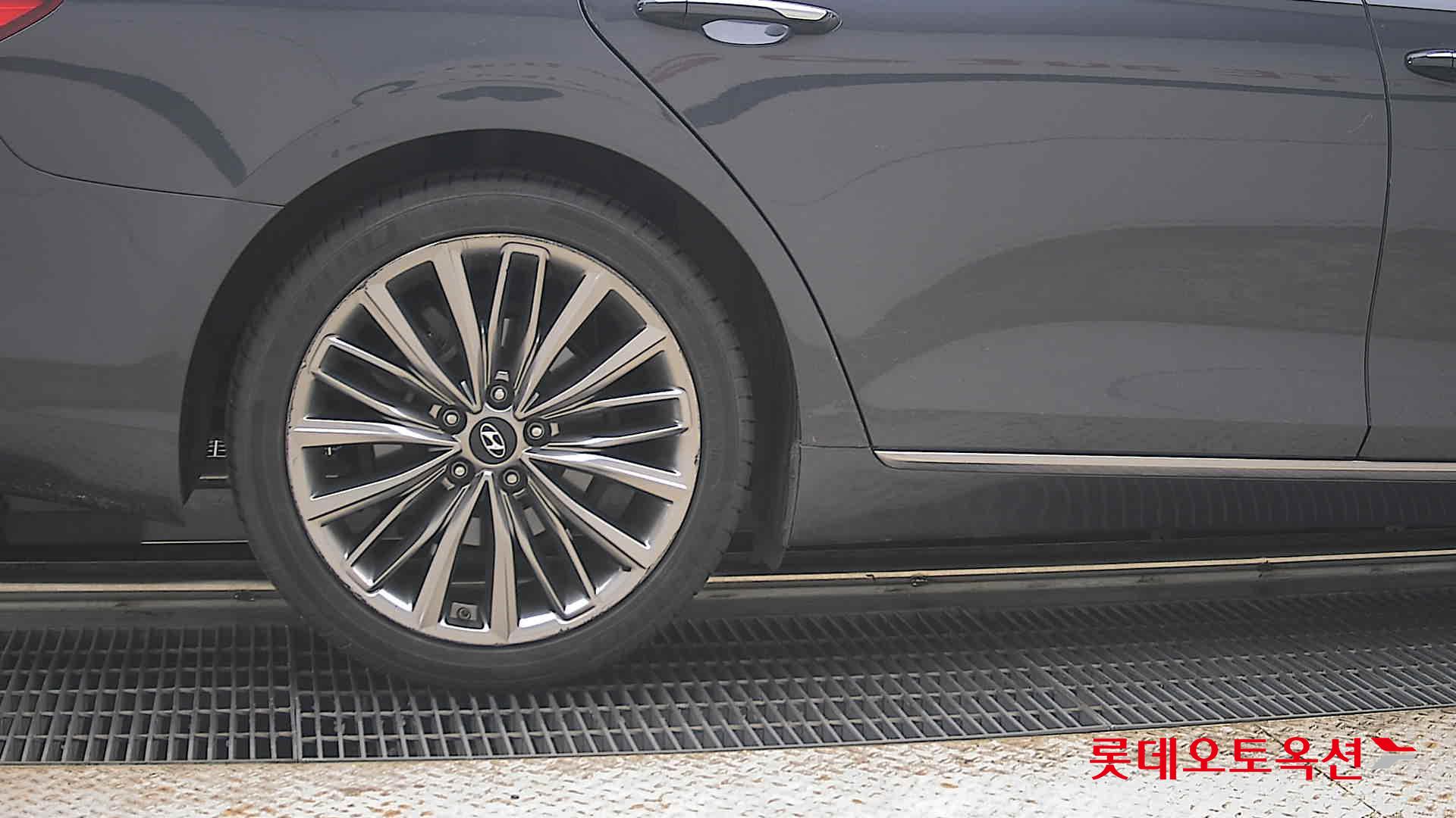 2018 - hyundai grandeur