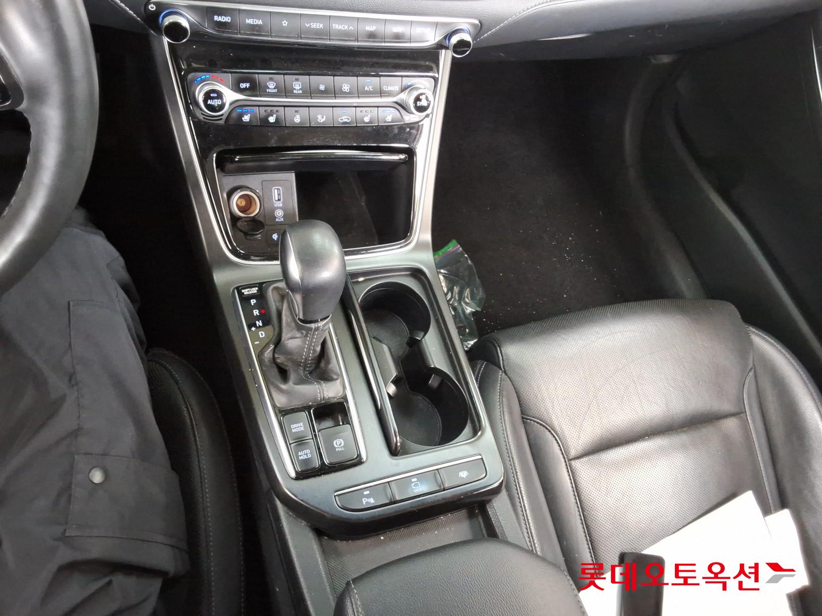 2018 - hyundai grandeur