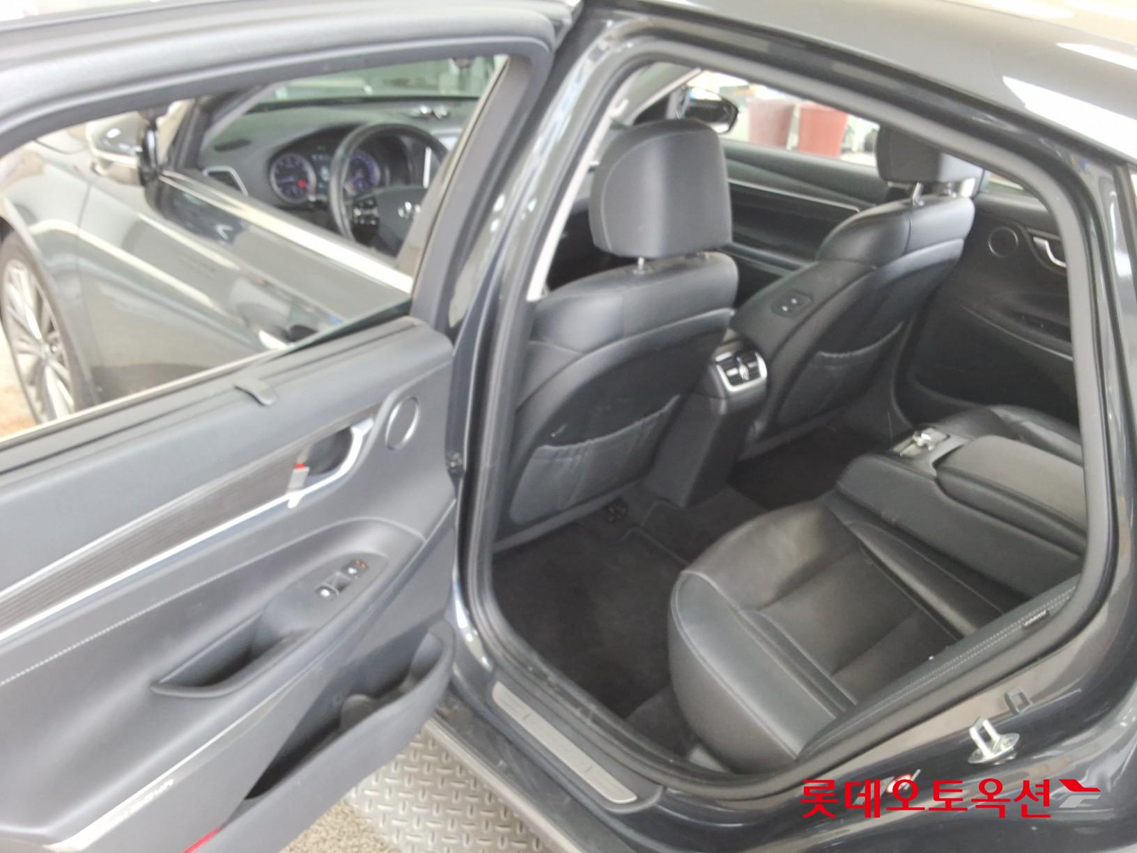 2018 - hyundai grandeur