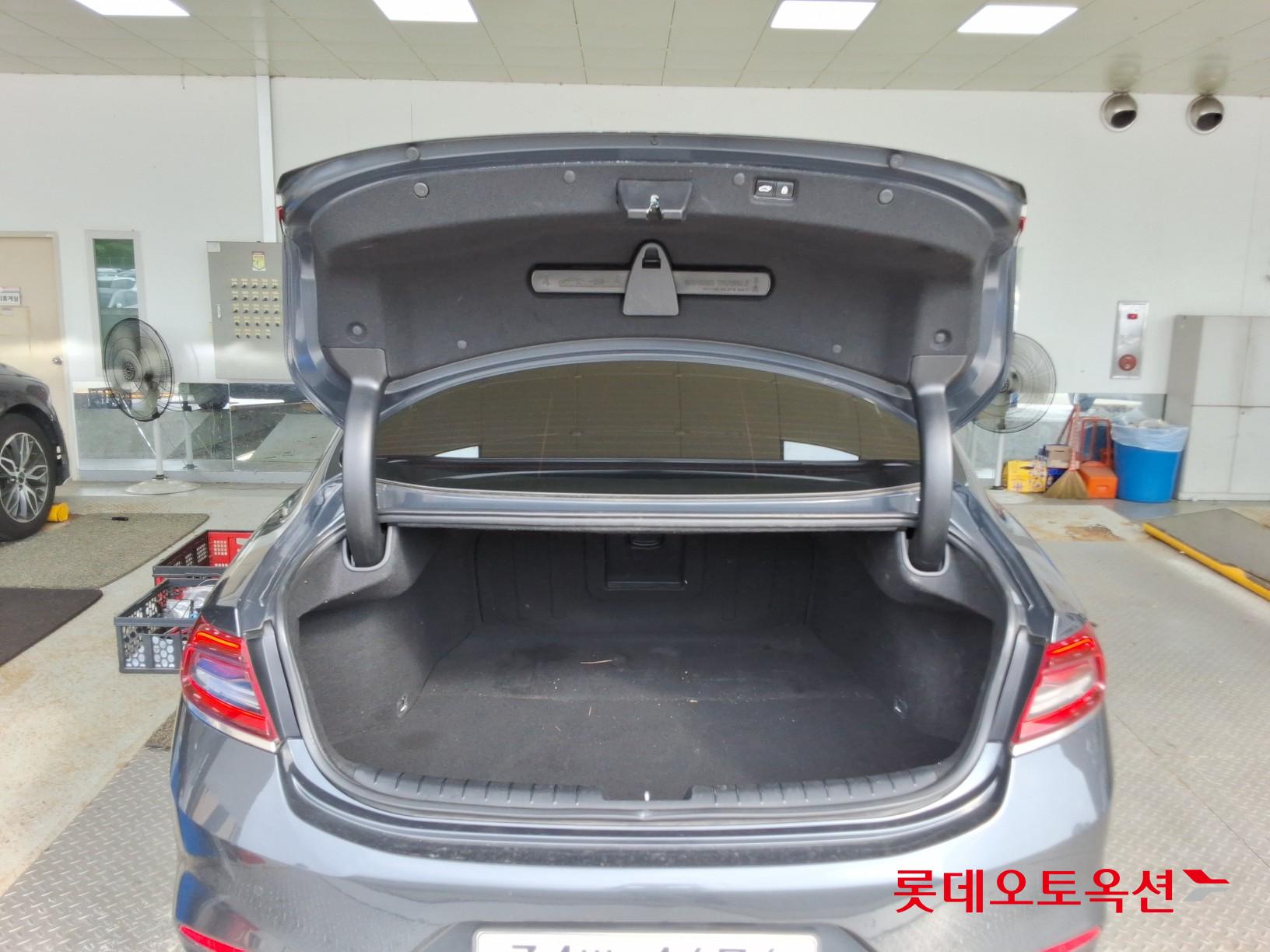 2018 - hyundai grandeur