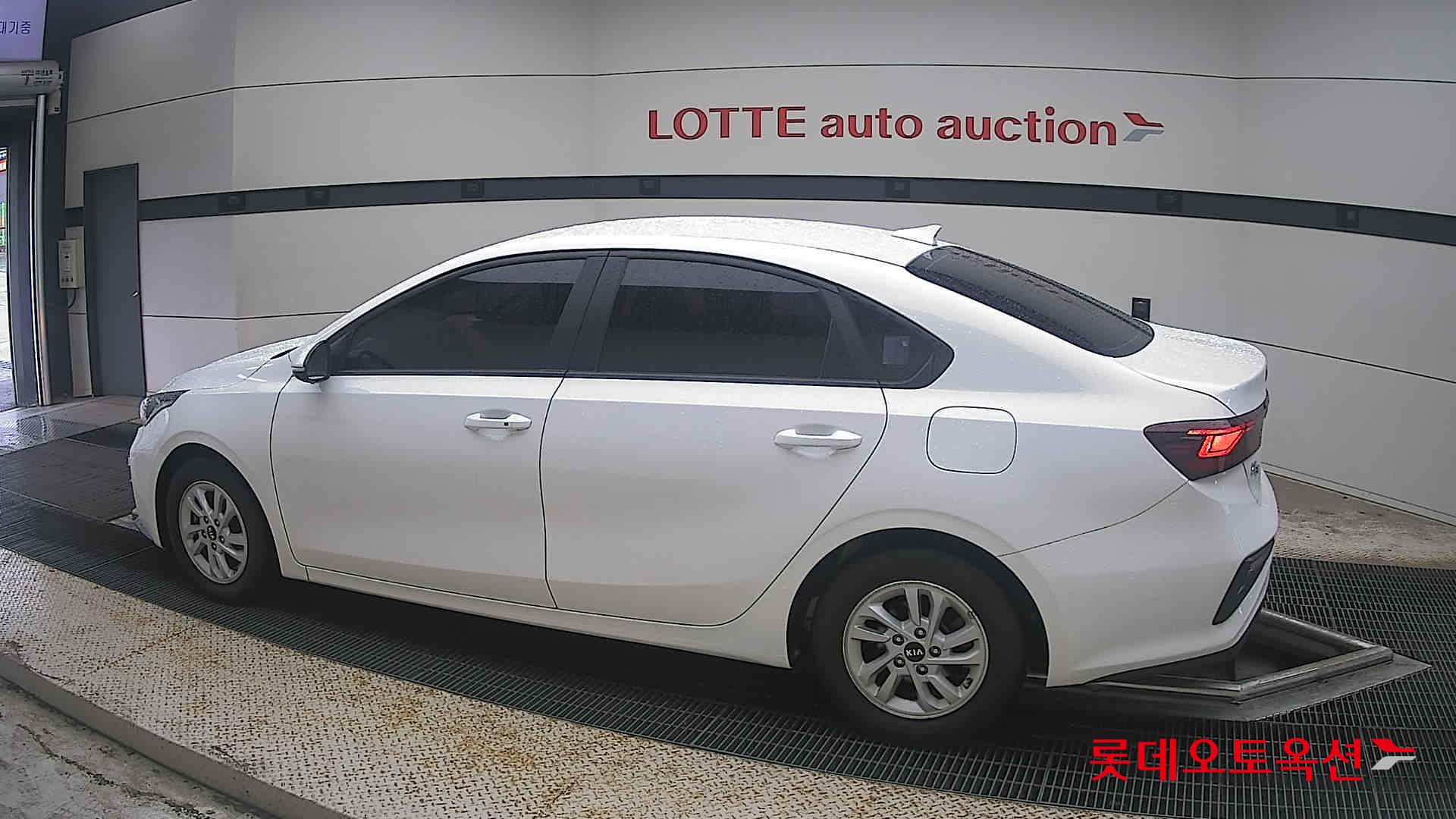 2021 - kia k3