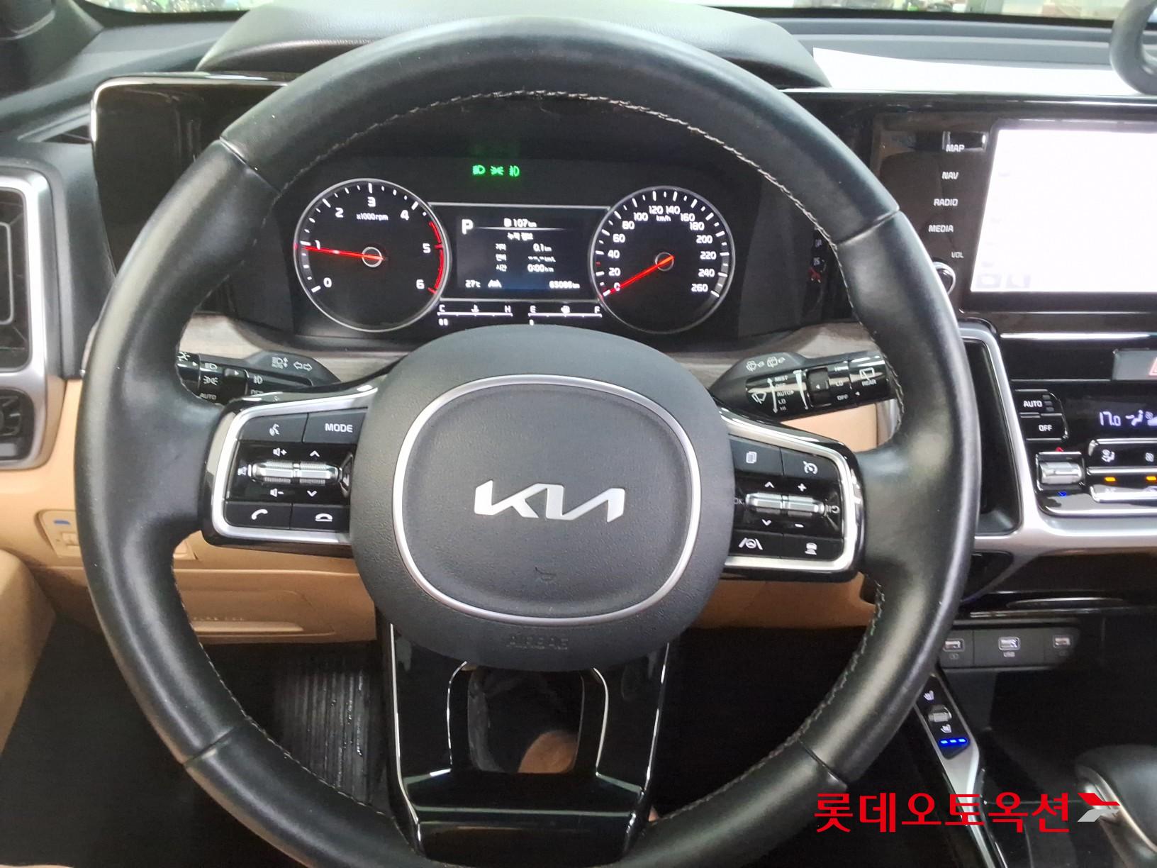 2023 - kia sorento