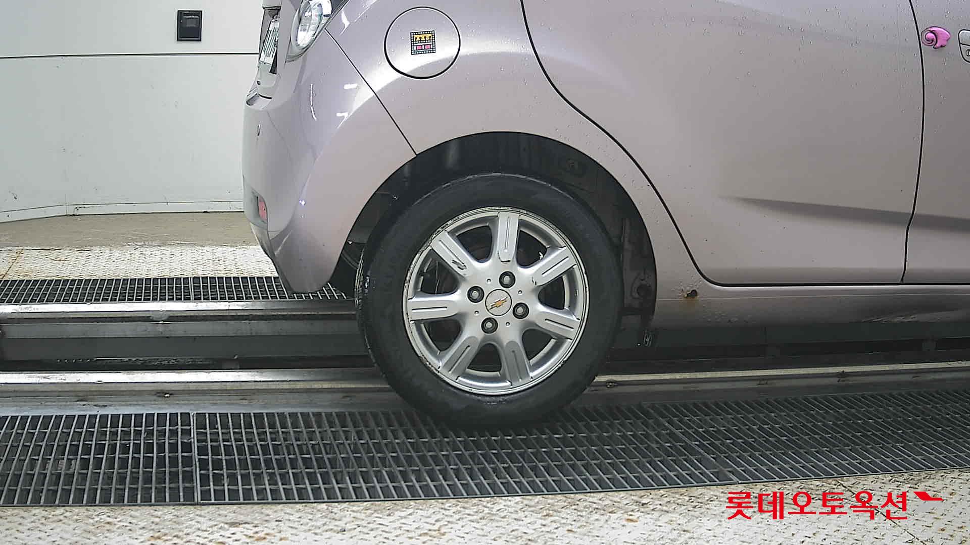 2012 - chevrolet spark