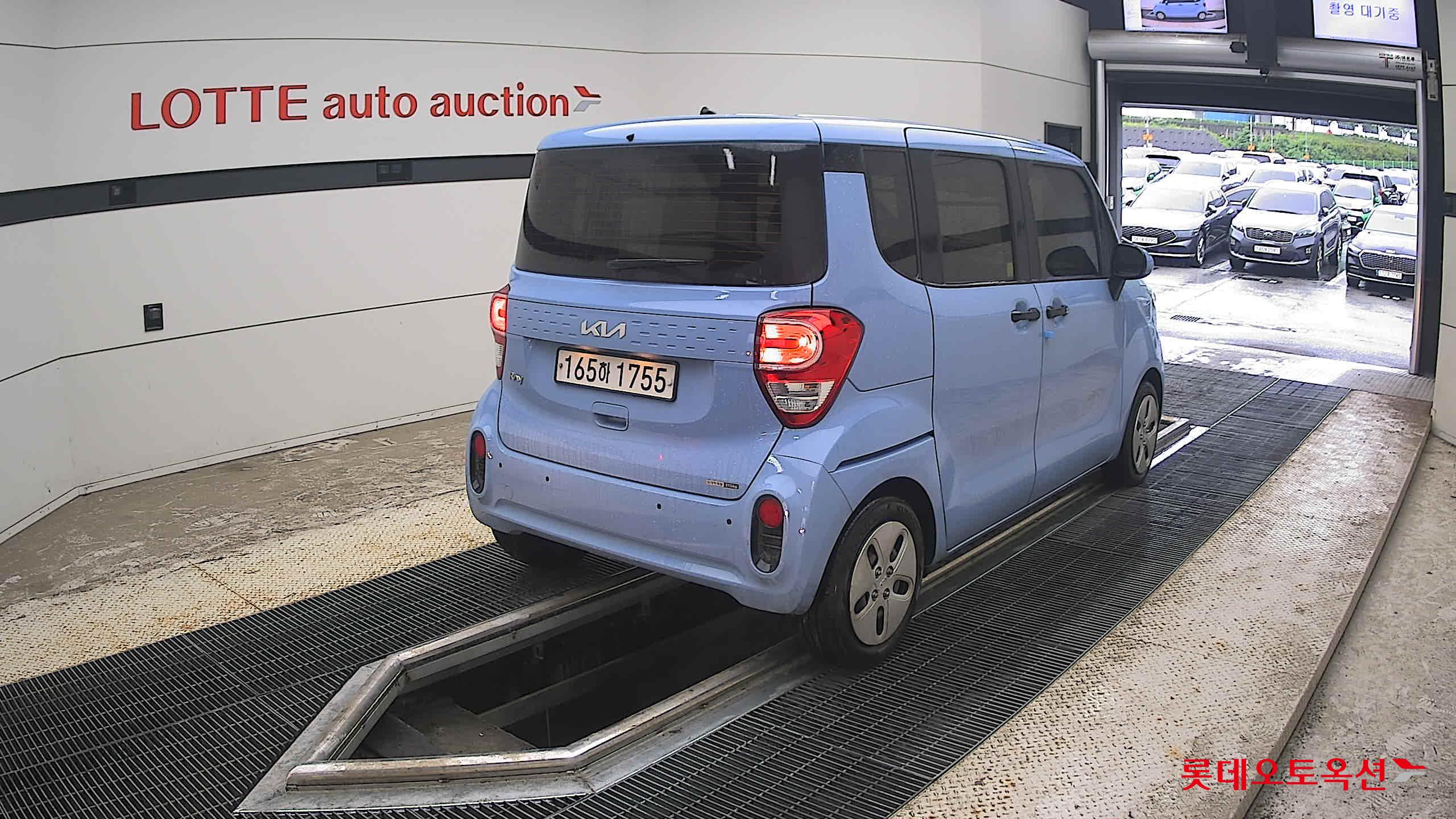 2022 - kia ray
