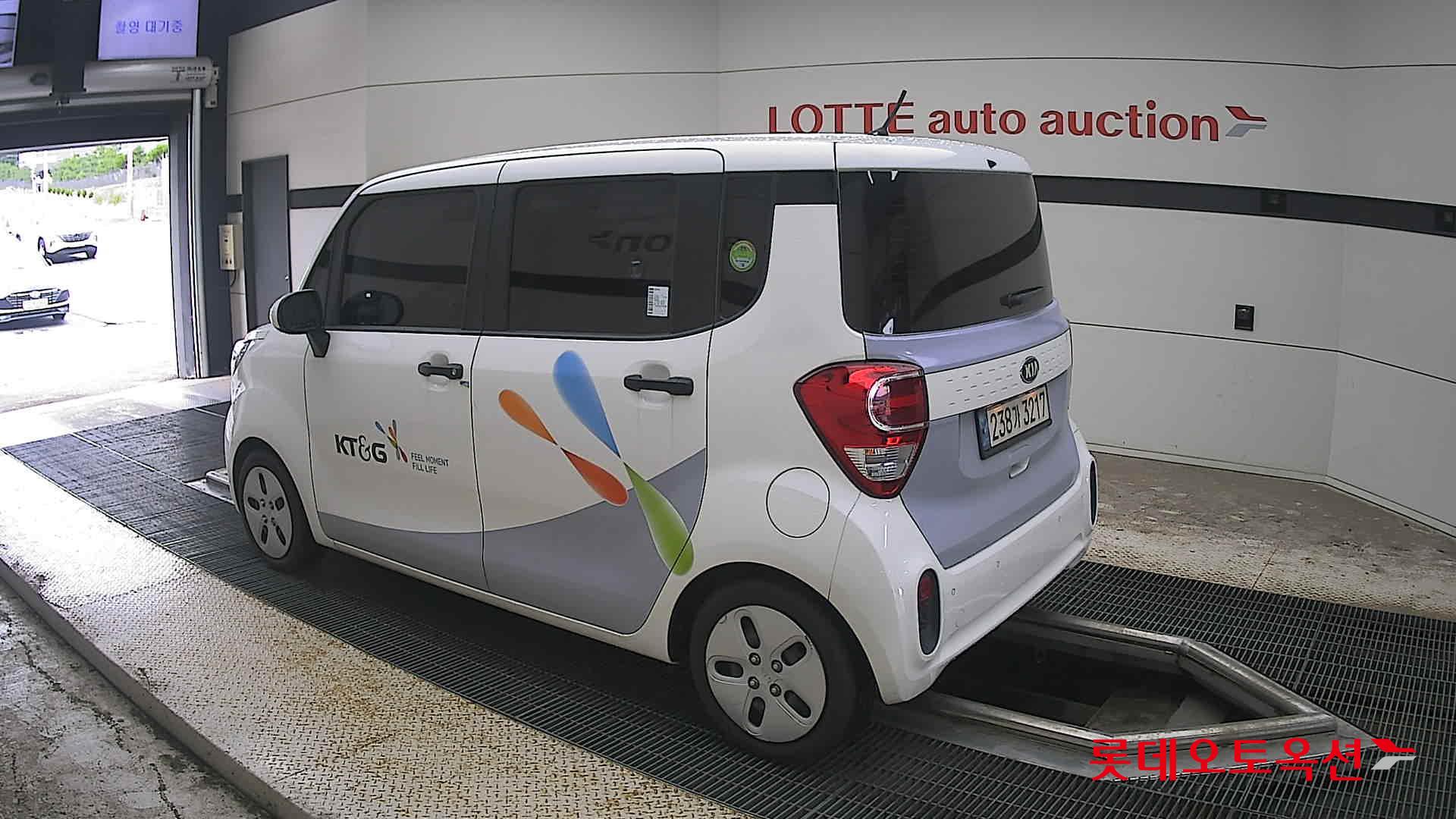 2021 - kia ray