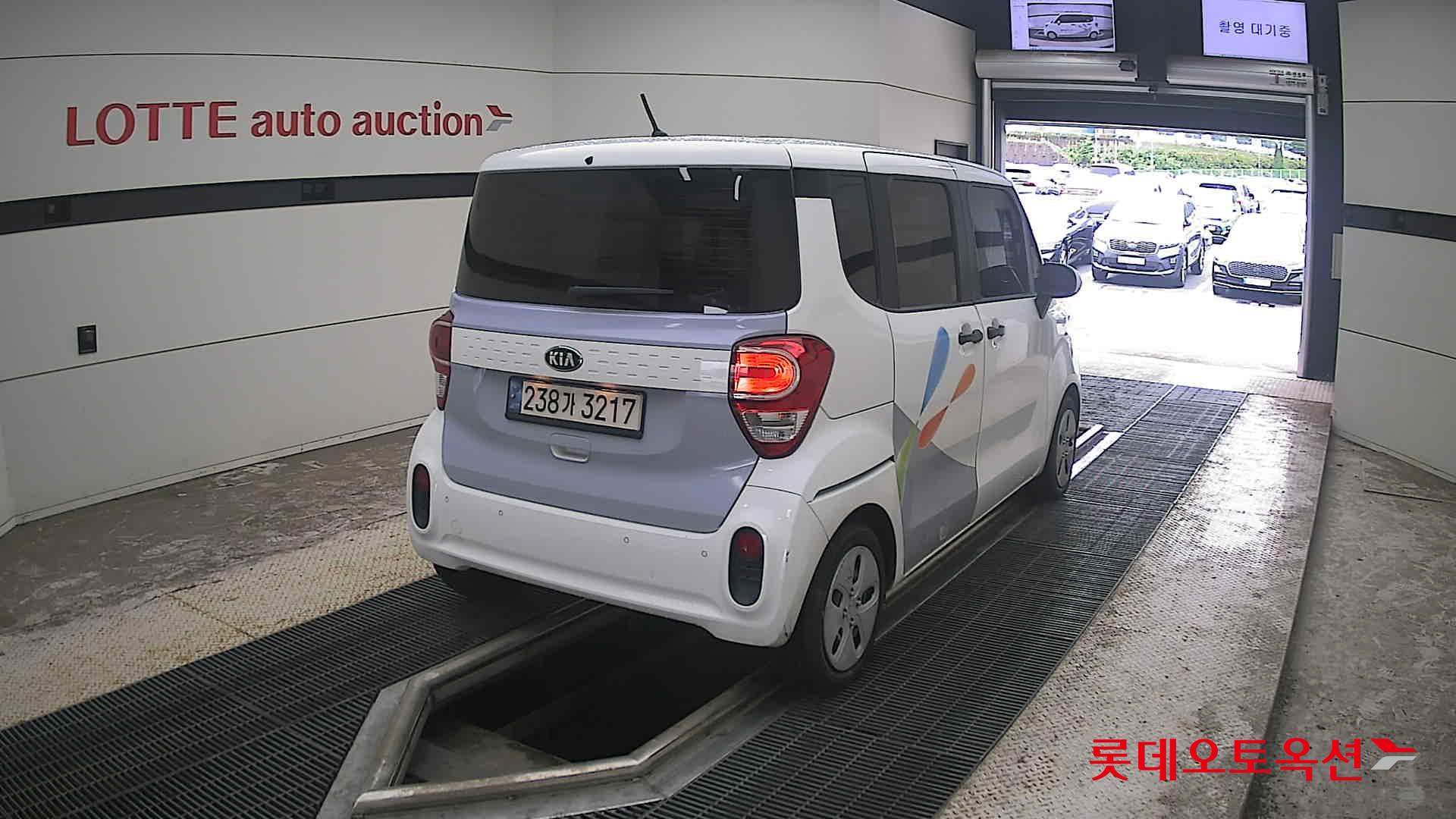 2021 - kia ray