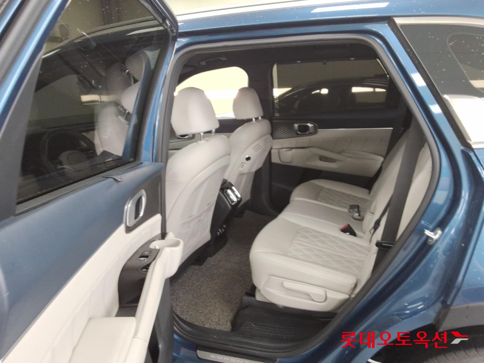 2022 - kia sorento