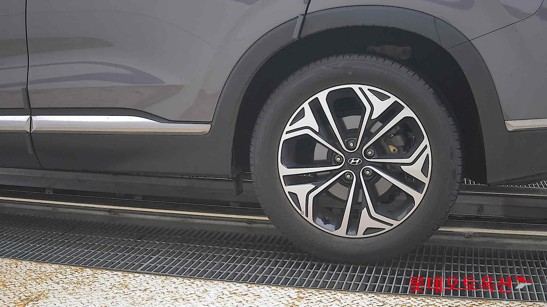 2019 - hyundai santafe