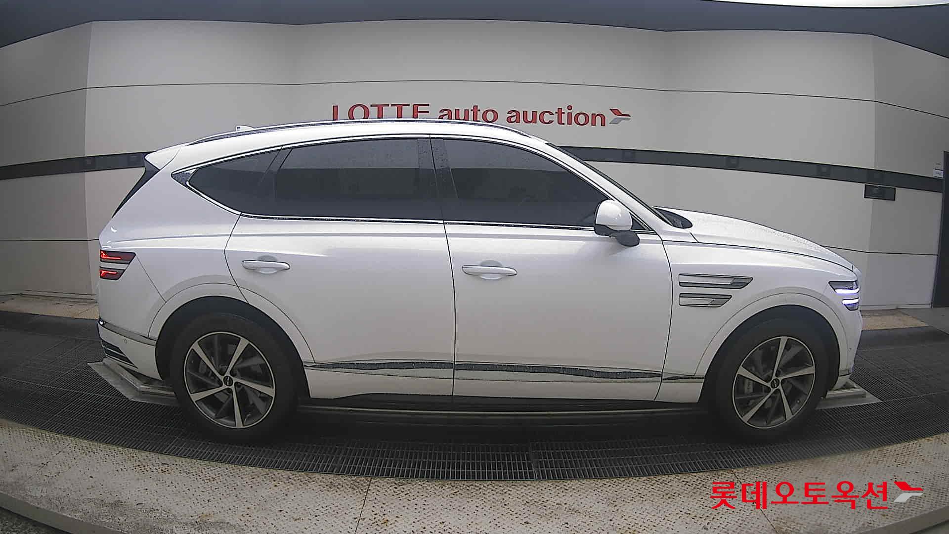 2024 - genesis gv80