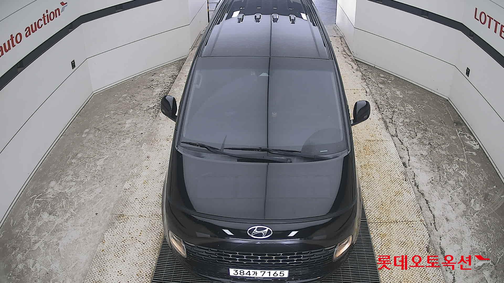 2022 - hyundai staria