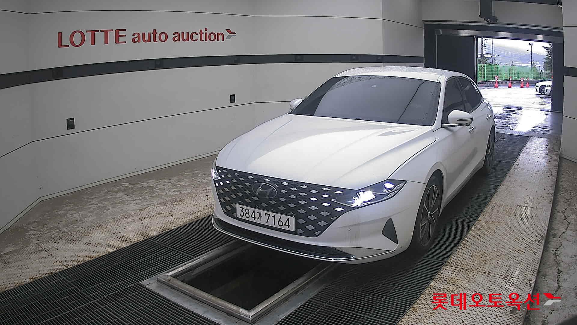2022 - hyundai grandeur