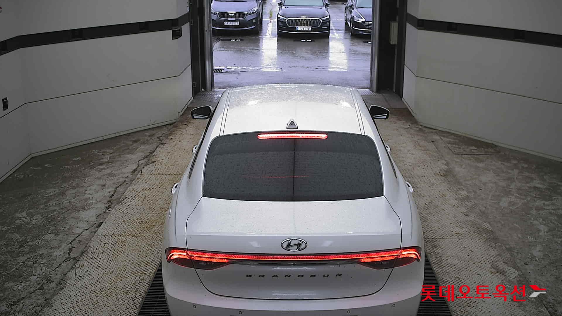 2022 - hyundai grandeur