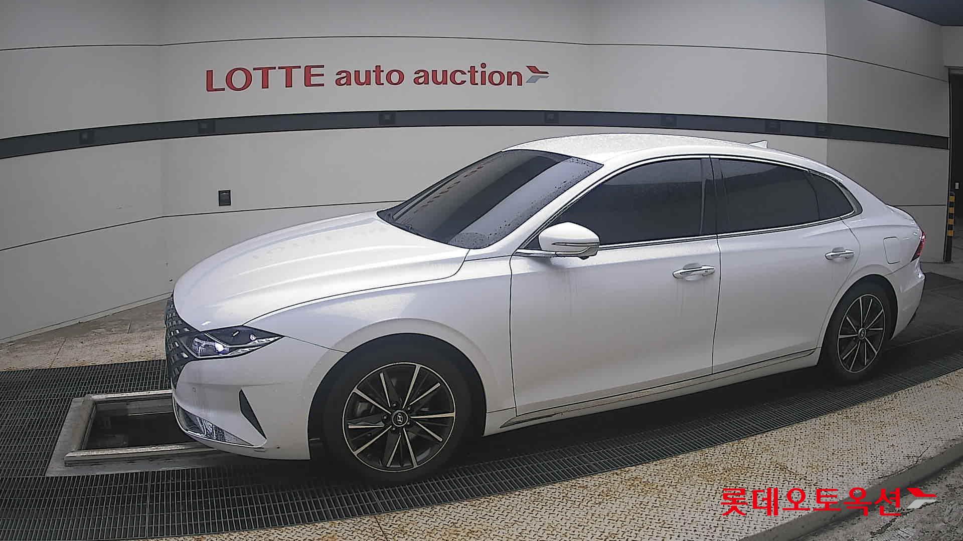 2022 - hyundai grandeur