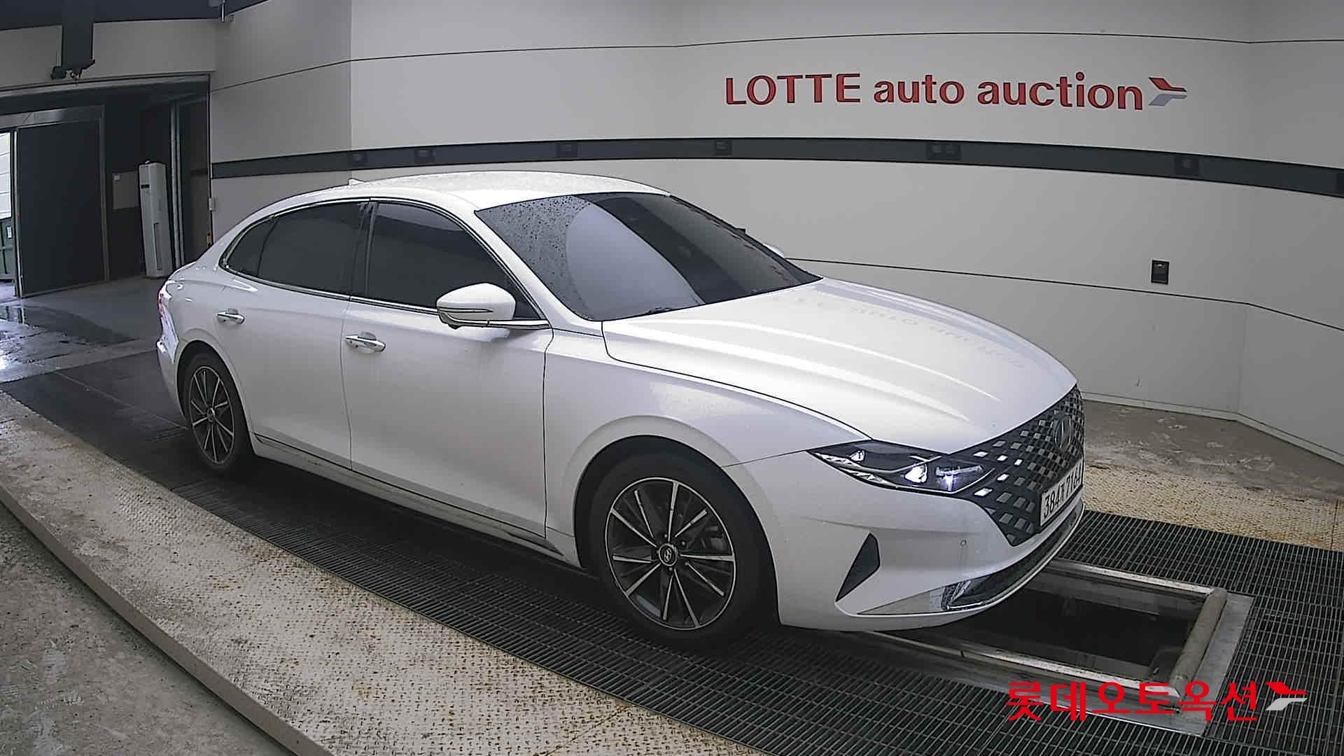 2022 - hyundai grandeur