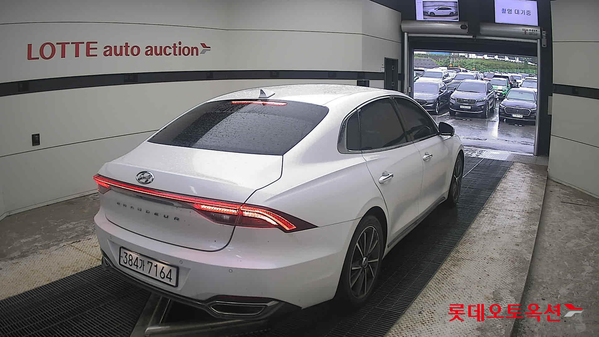 2022 - hyundai grandeur