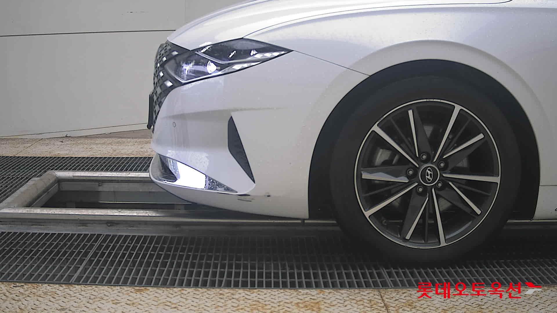 2022 - hyundai grandeur