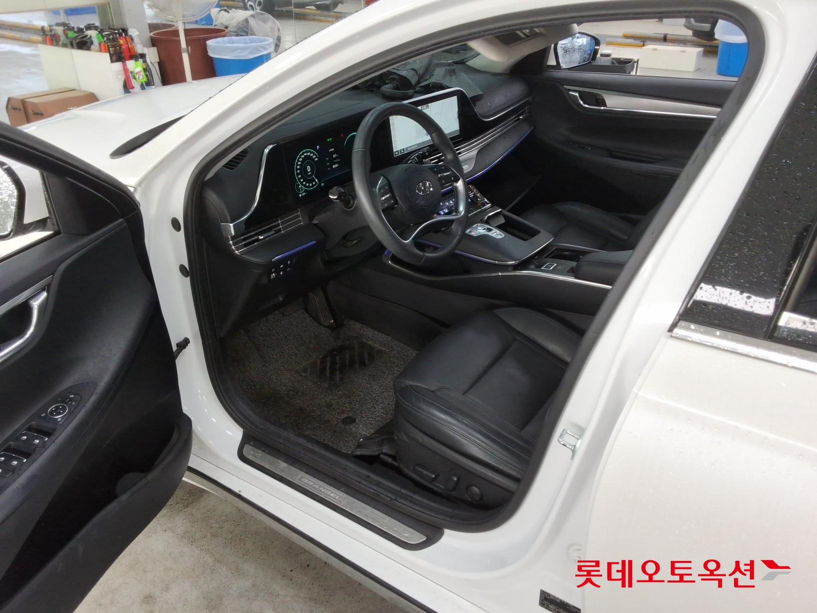 2022 - hyundai grandeur