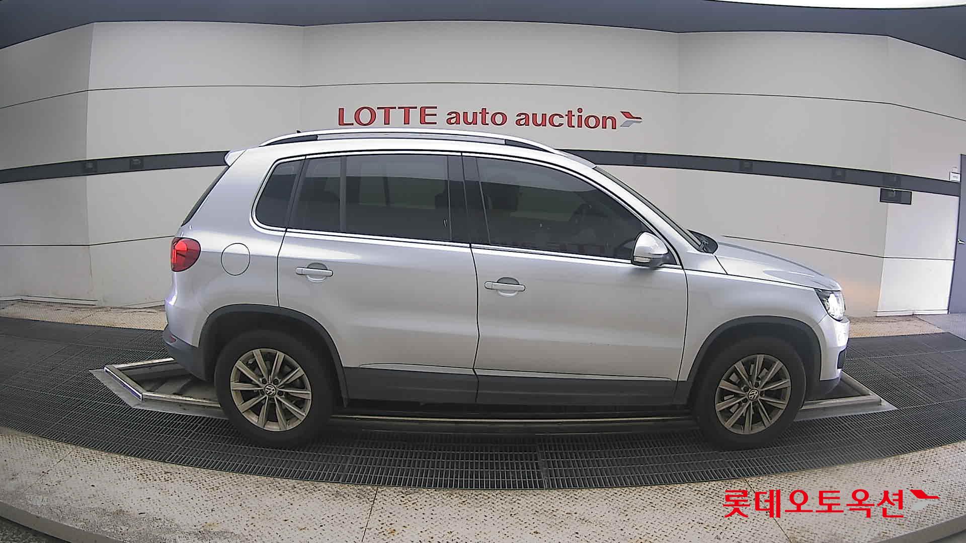 2015 - volkswagen tiguan