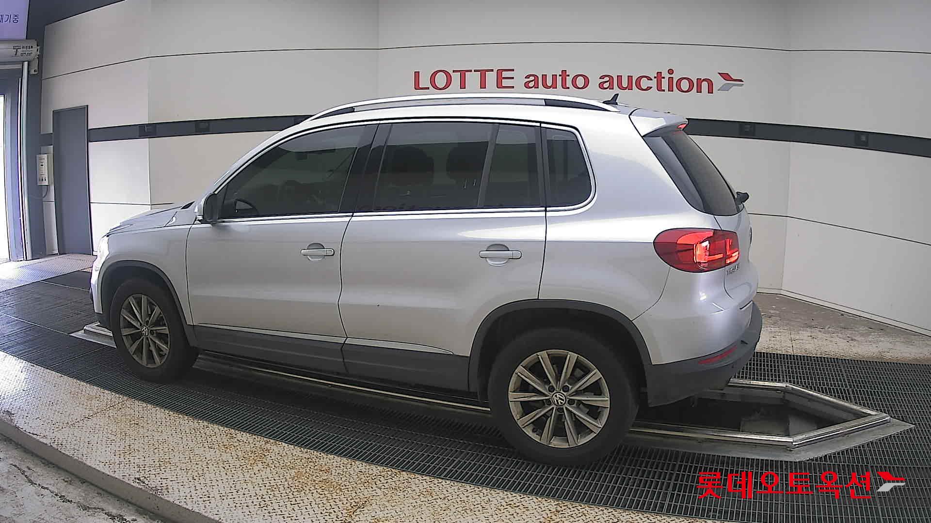 2015 - volkswagen tiguan