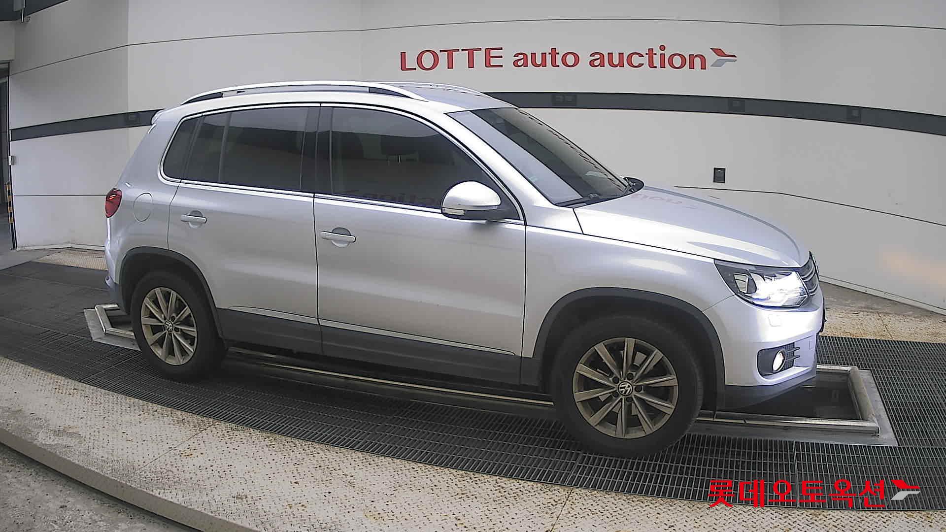 2015 - volkswagen tiguan