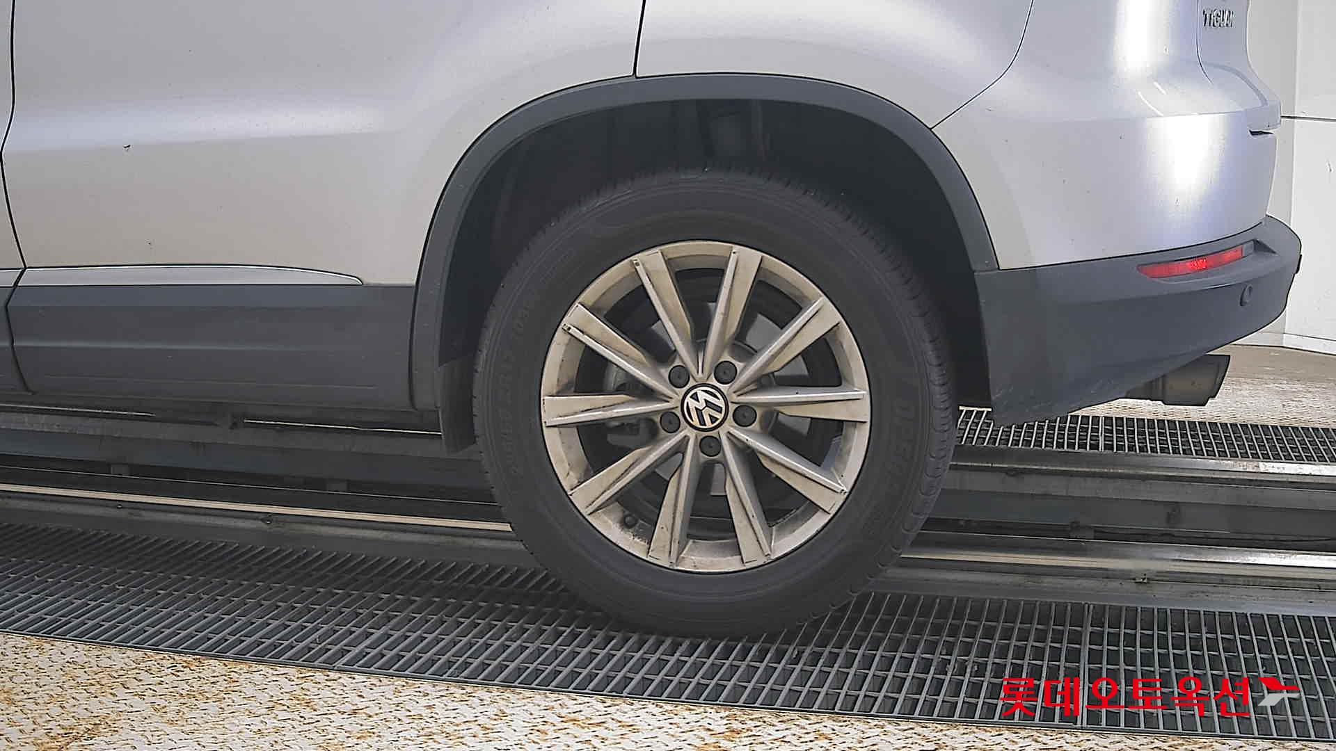 2015 - volkswagen tiguan