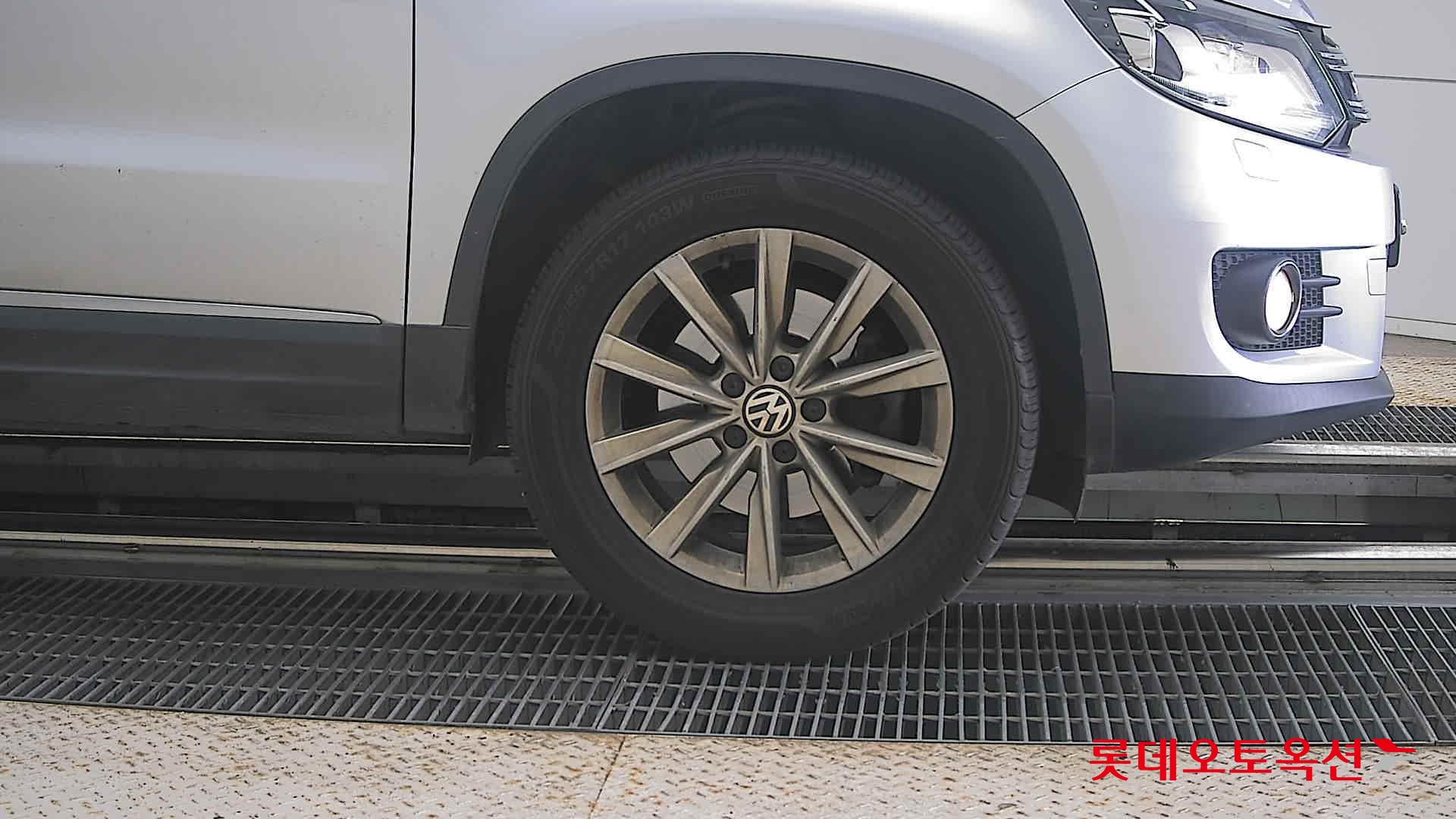2015 - volkswagen tiguan