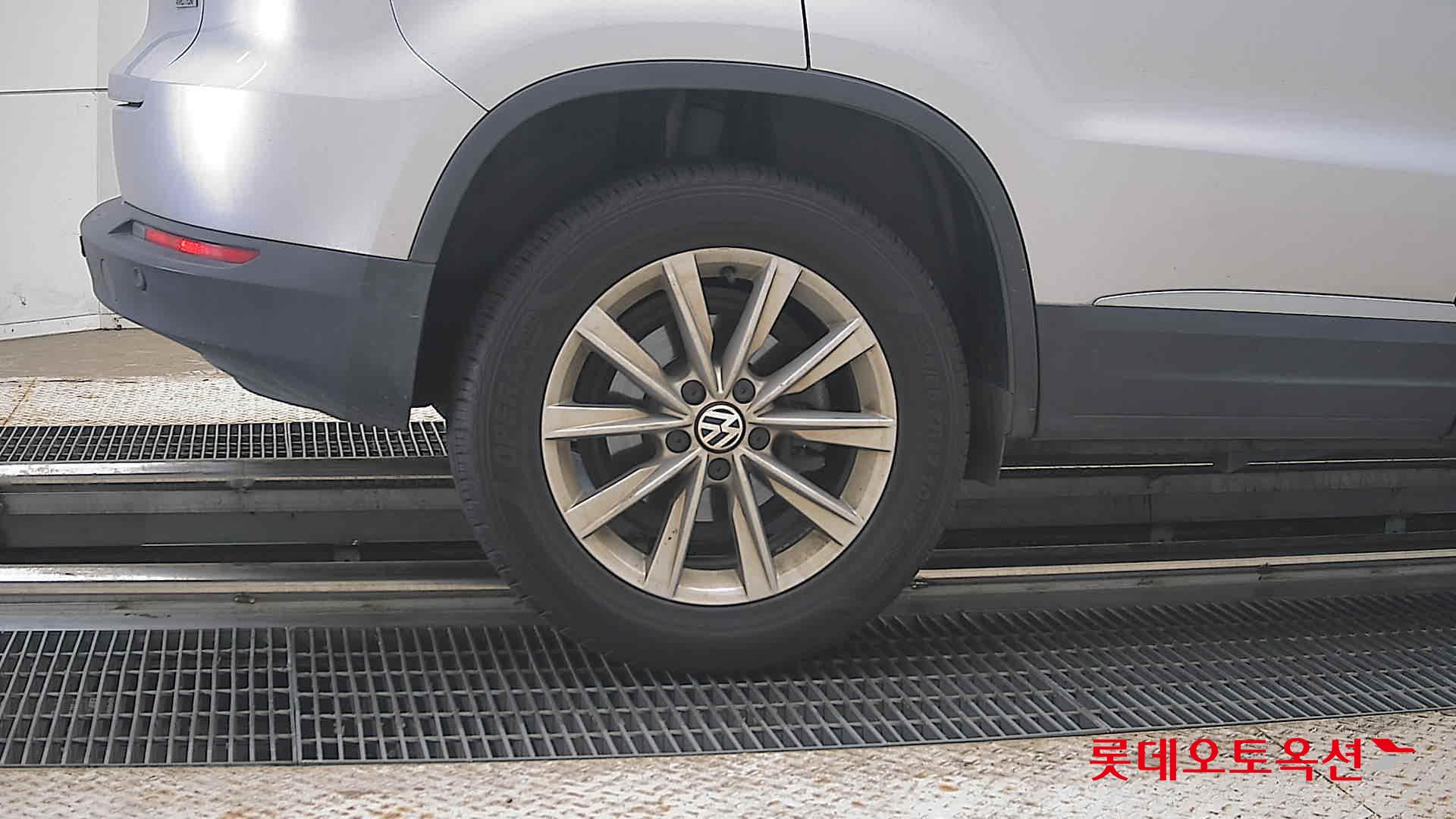 2015 - volkswagen tiguan