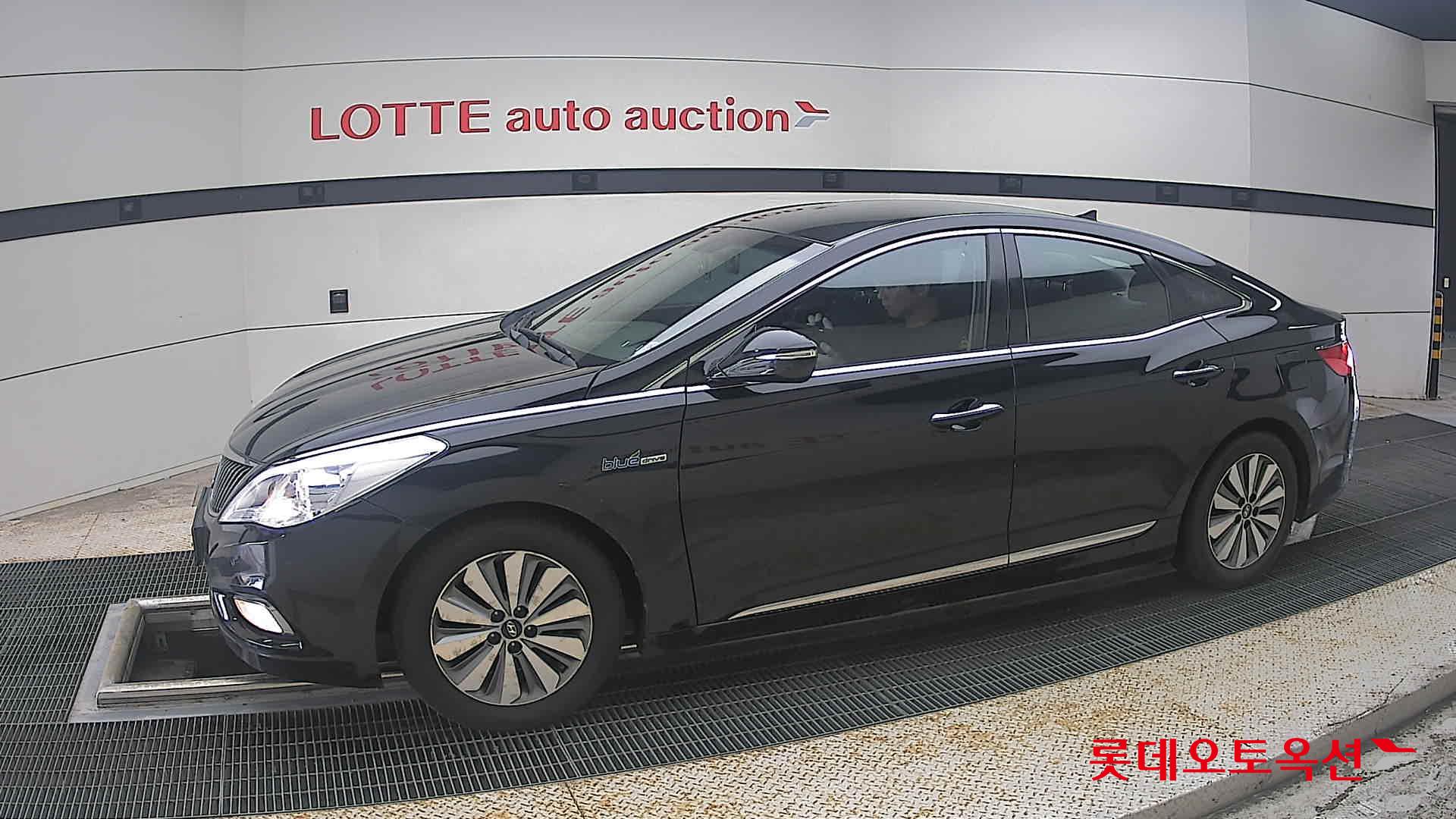 2015 - hyundai grandeur