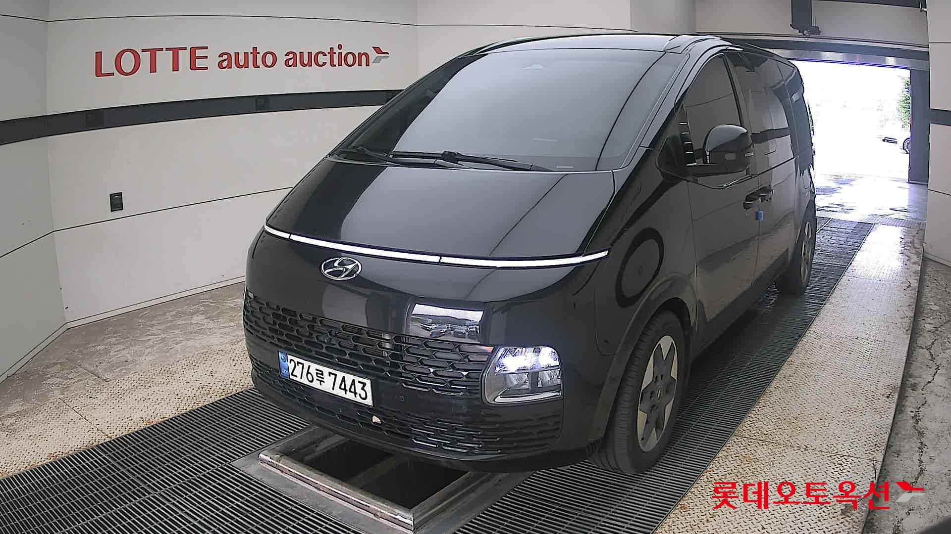 2022 - hyundai staria