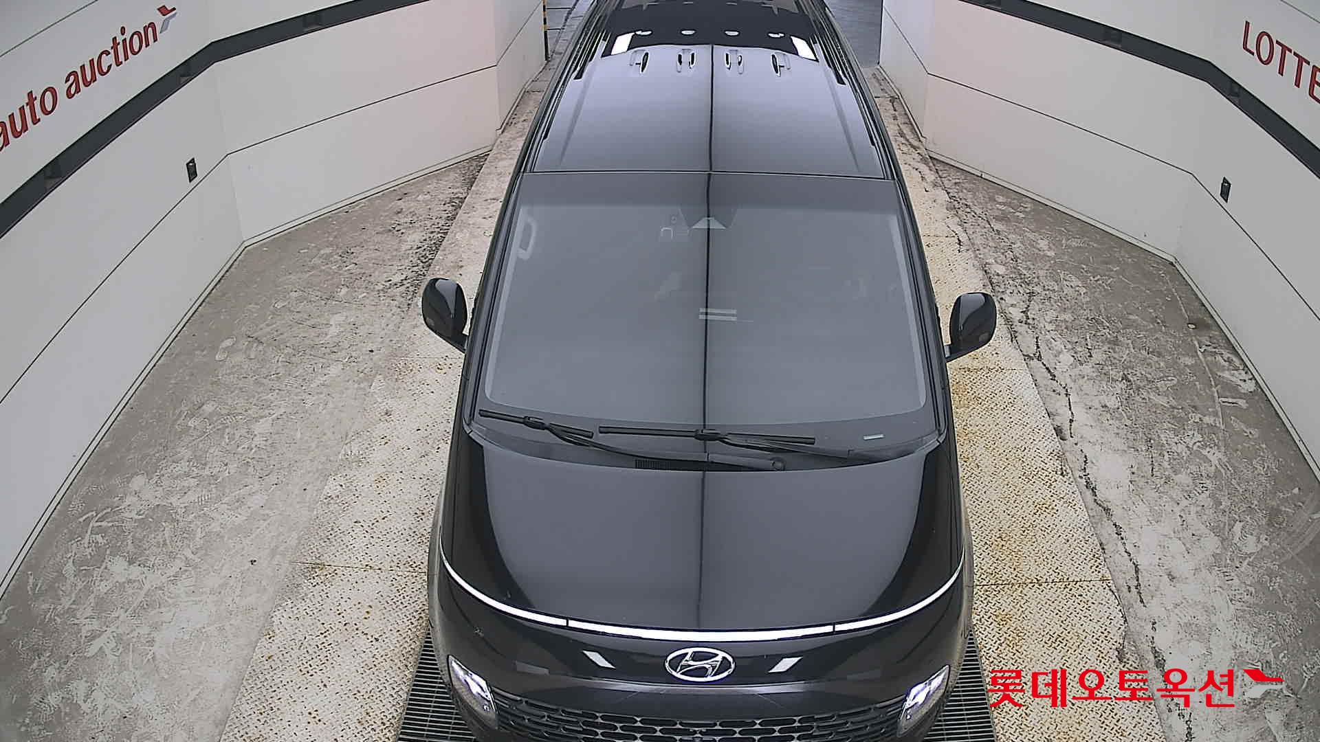 2022 - hyundai staria