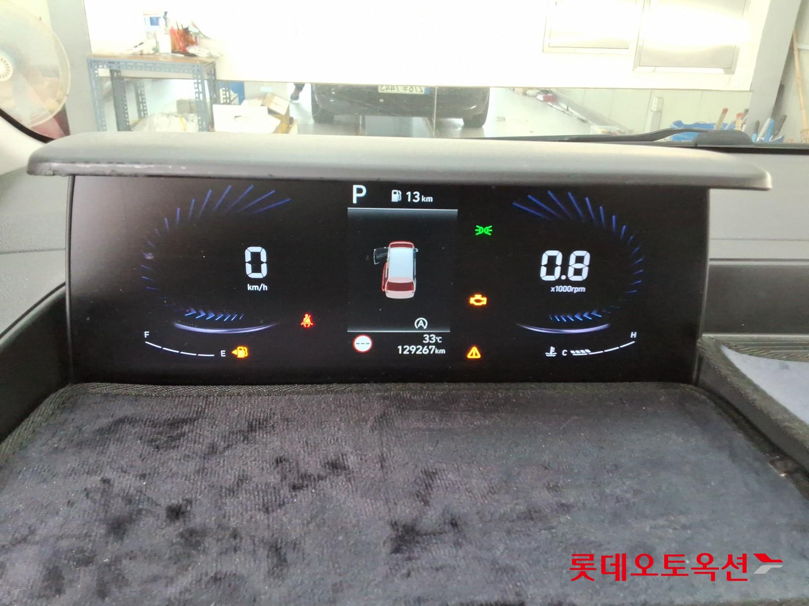 2022 - hyundai staria