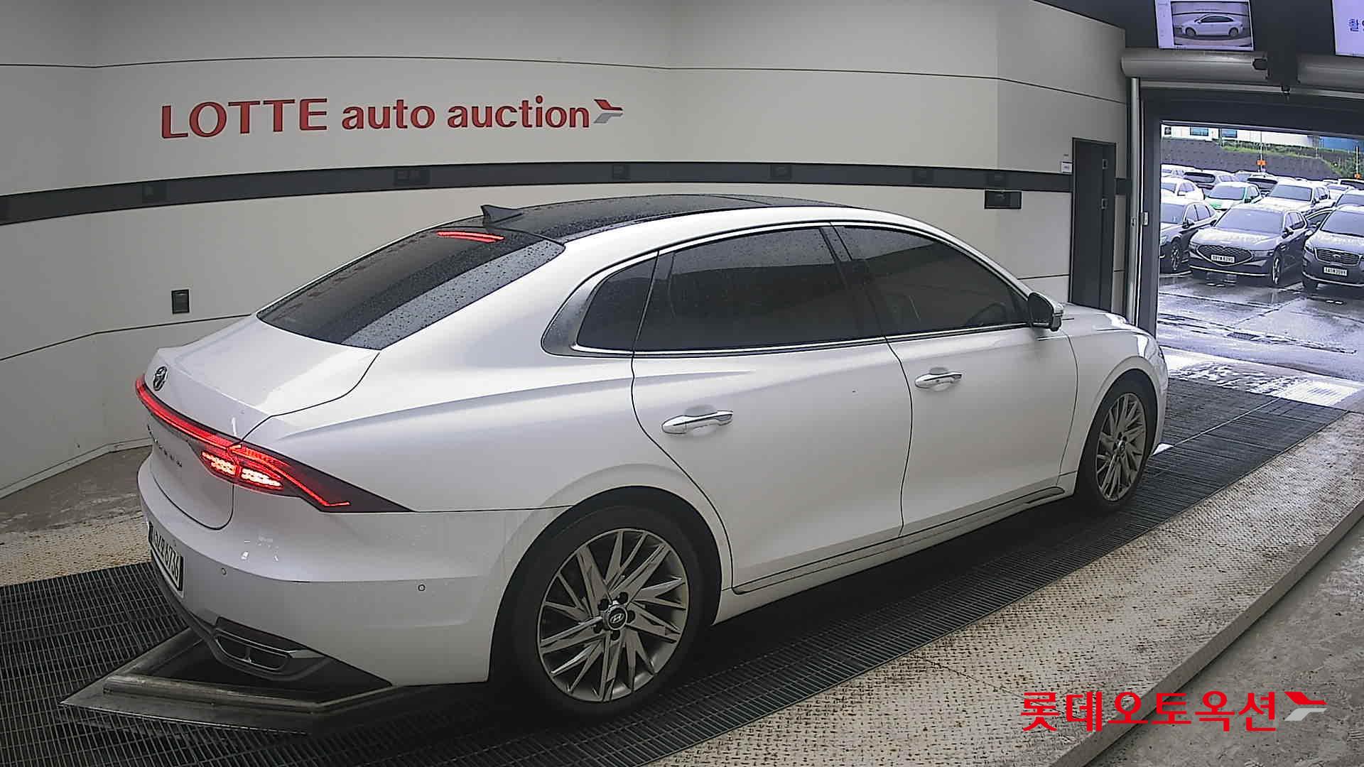 2020 - hyundai grandeur