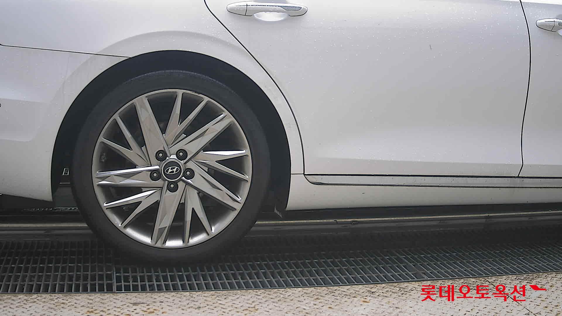 2020 - hyundai grandeur