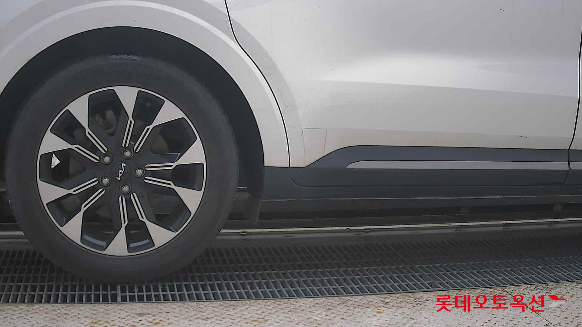 2022 - kia carnival