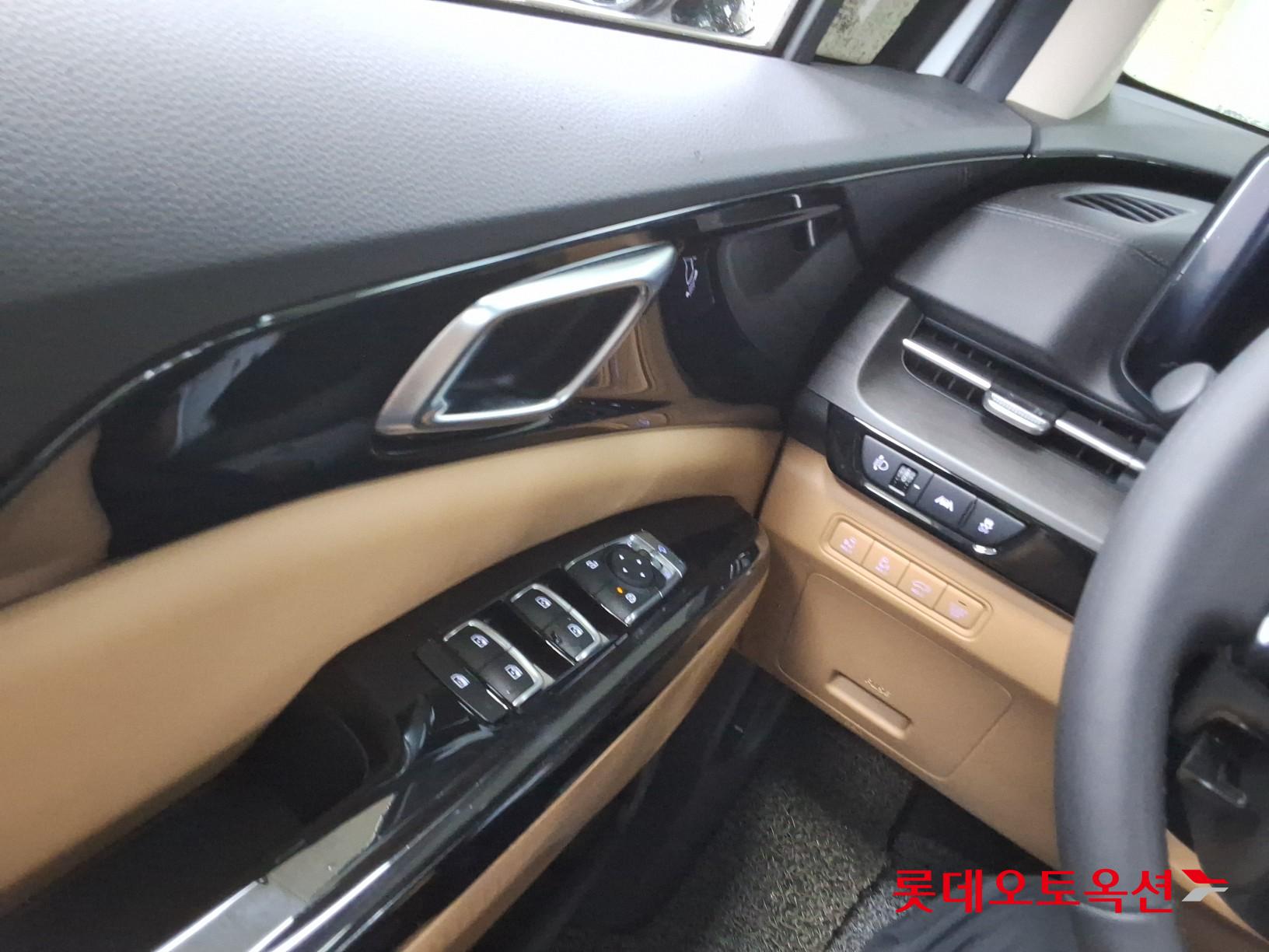 2023 - kia carnival