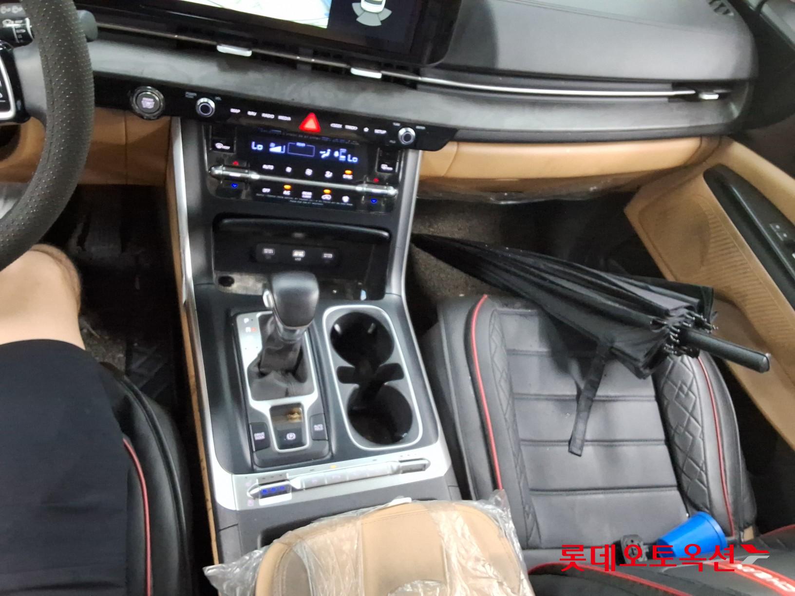 2023 - kia carnival