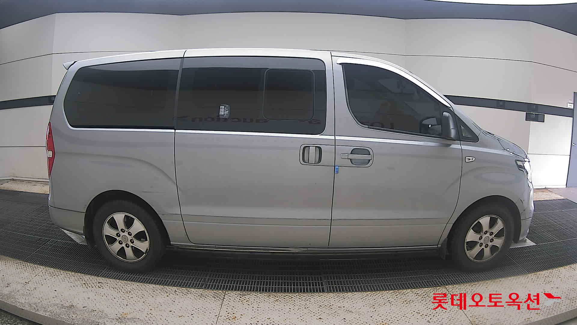 2020 - hyundai grand starex