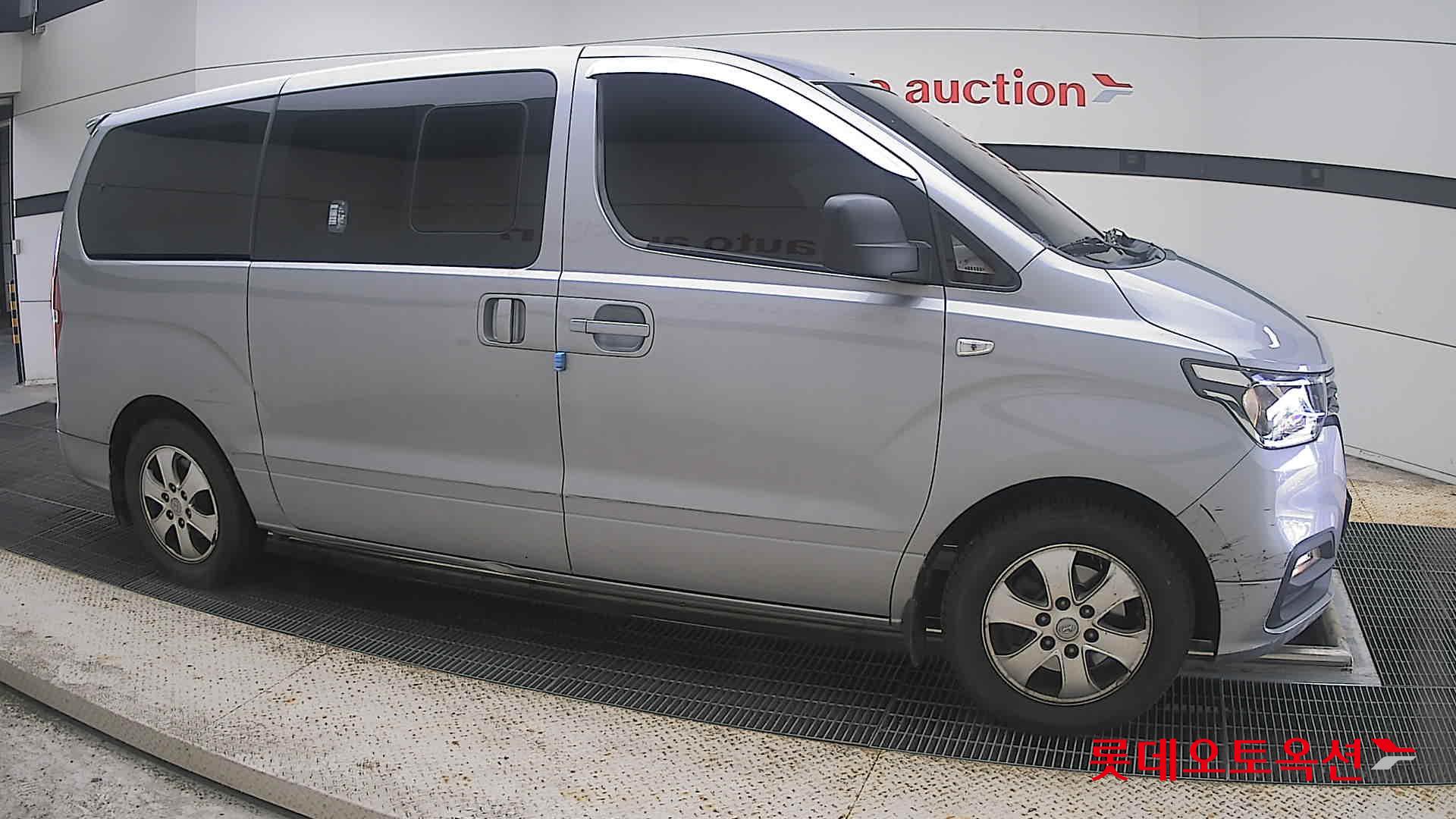 2020 - hyundai grand starex
